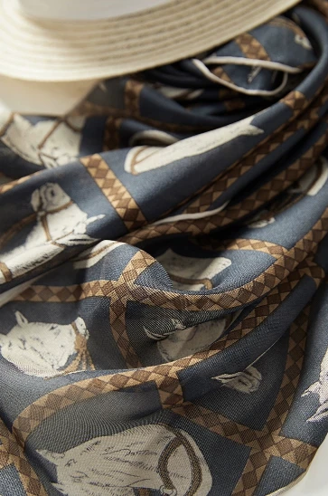 100% Mulberry Silk CDC Digital Printing Scarves in Any Size